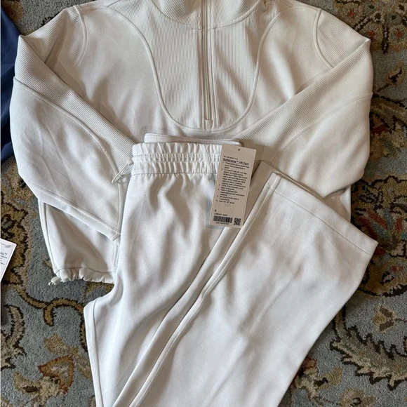 lululemon athletica NWT Softstreme High-Rise Pants Regular Size 6 Color Bone - Picture 2 of 2